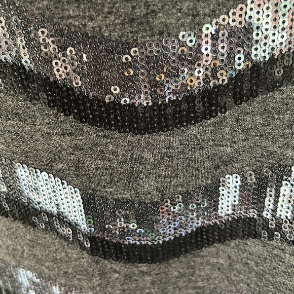 Dots heather gray sequin tank top. - Picture 2 of 11